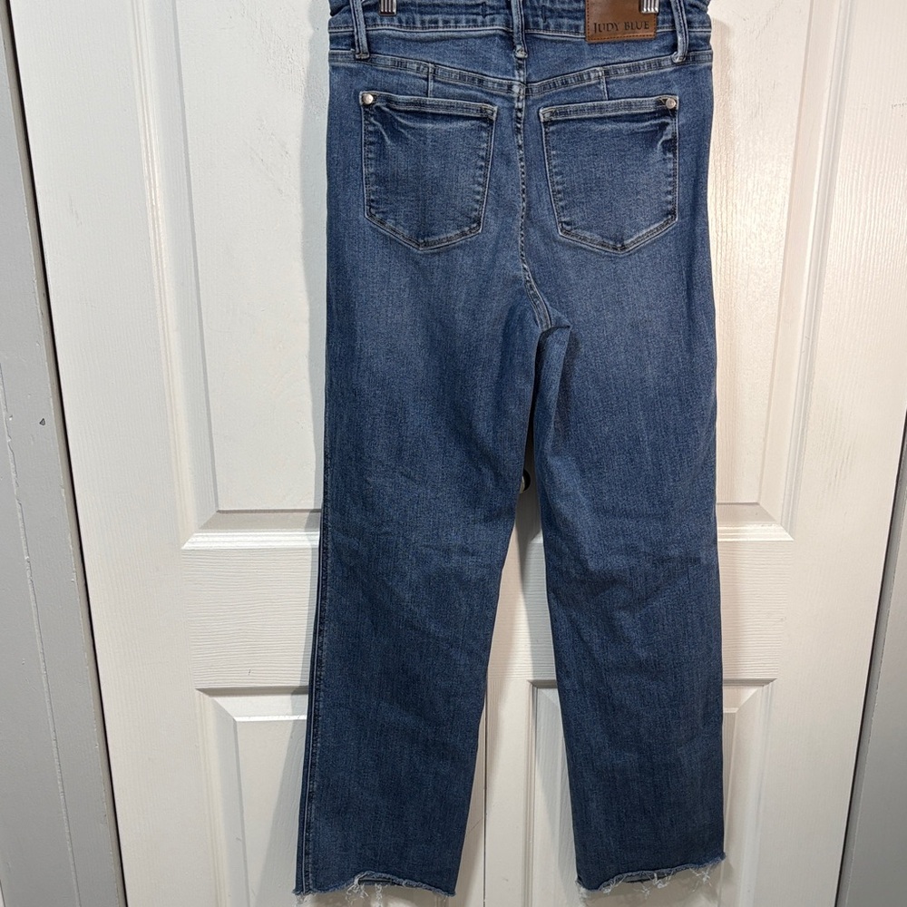 Judy Blue Straight Leg Jeans Medium Wash High Rise Raw Hem Size 8 - Picture 4 of 9